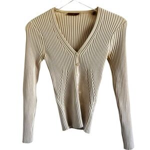 Essendi Silk Cream Ribbed V Neck Shirt
